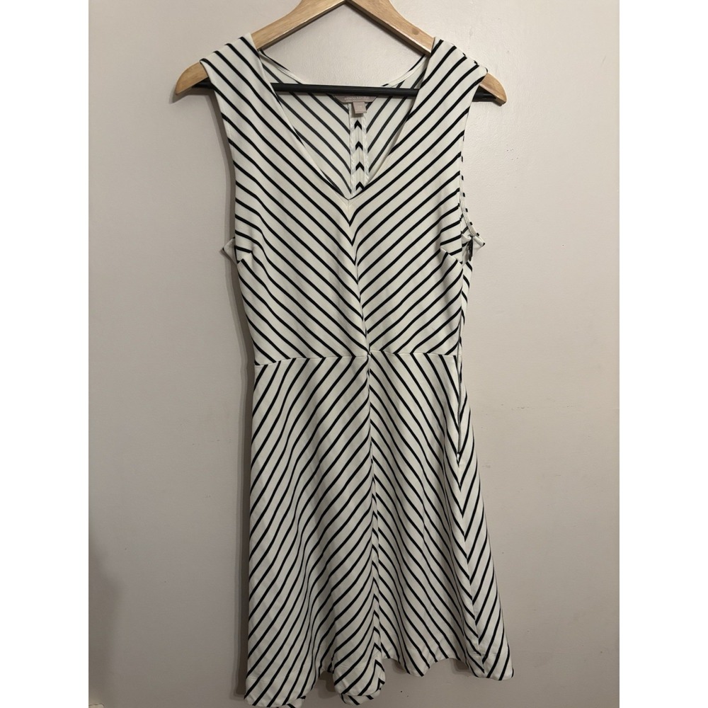 Banana Republic Women's White Striped V-Neck Knee-Length Dress Size 14 $130